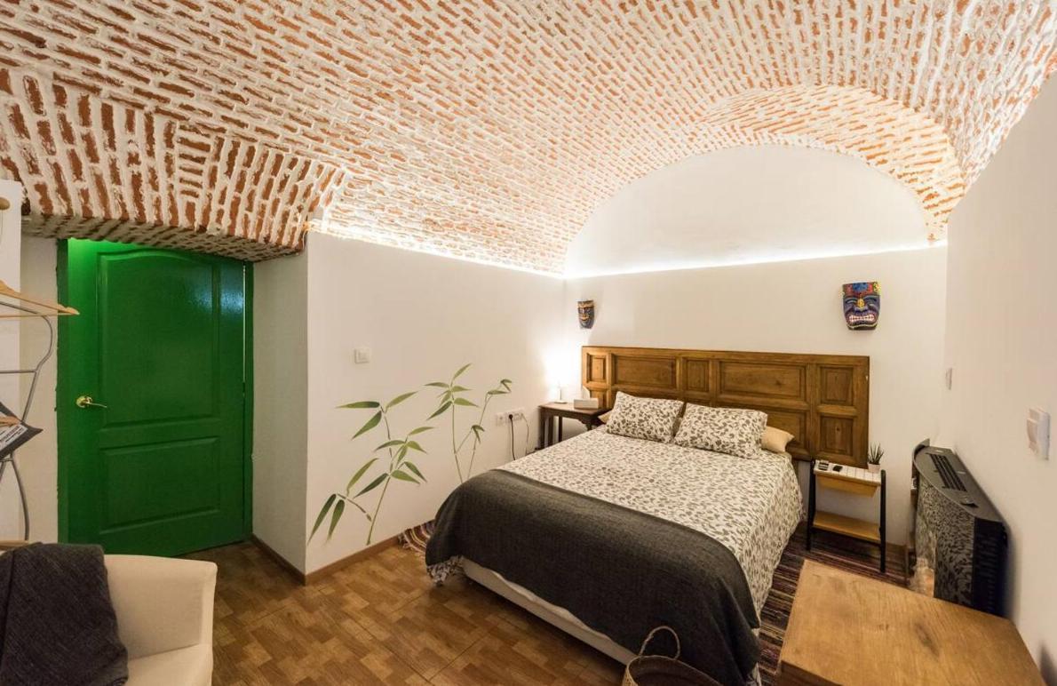 Encomienda Guest House Madrid Extérieur photo