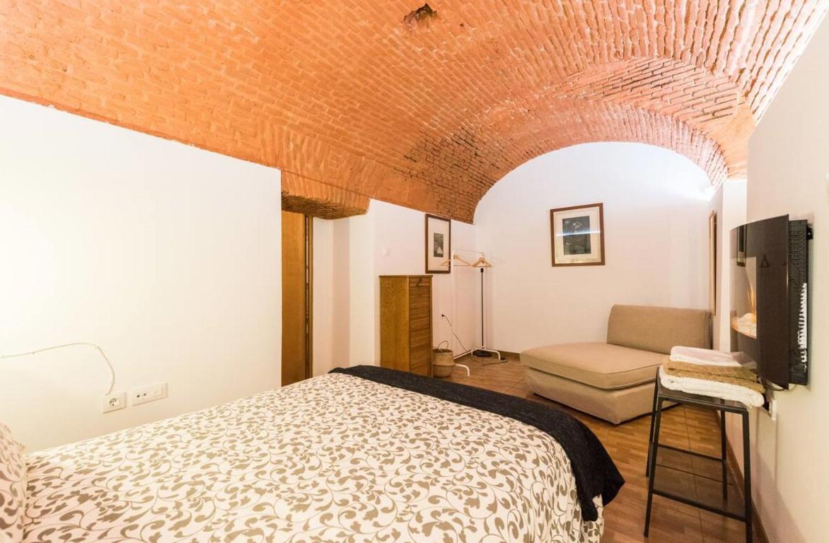 Encomienda Guest House Madrid Extérieur photo